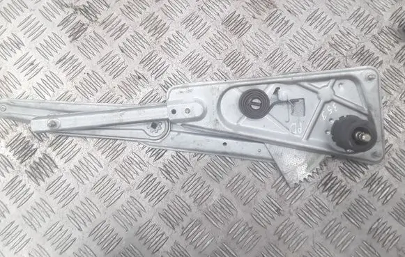 Renault Twingo I Front door manual window regulator 