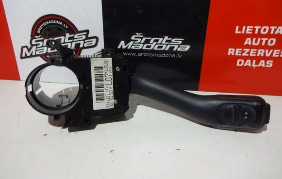 Audi A6 S6 C5 4B Indicator stalk 8L0953513H