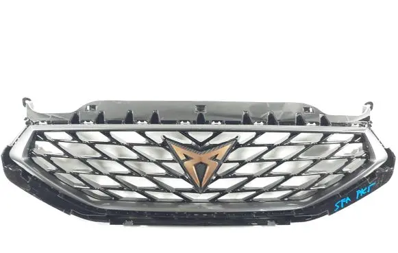 Seat Leon IV Front bumper upper radiator grill