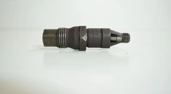 Audi A6 S6 C4 4A Fuel injector 028130201L