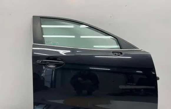 Mazda 3 II Front door