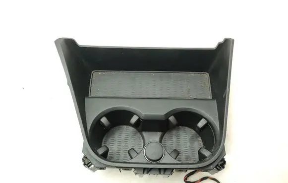 Cup holder front