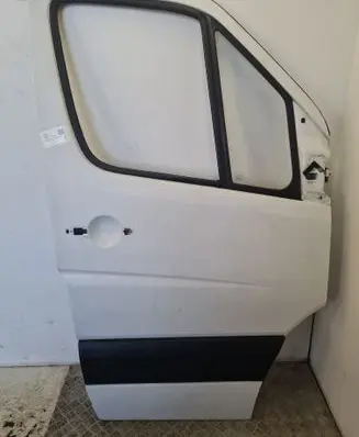Mercedes-Benz Sprinter W906 Front door 