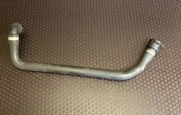 BMW X1 E84 Engine coolant pipe/hose 1437865 17127797259