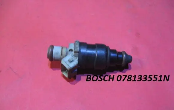 Audi A8 S8 D2 4D Fuel injector 078133551N