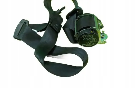 Dacia Sandero II Front seatbelt 868845972R 17AB155