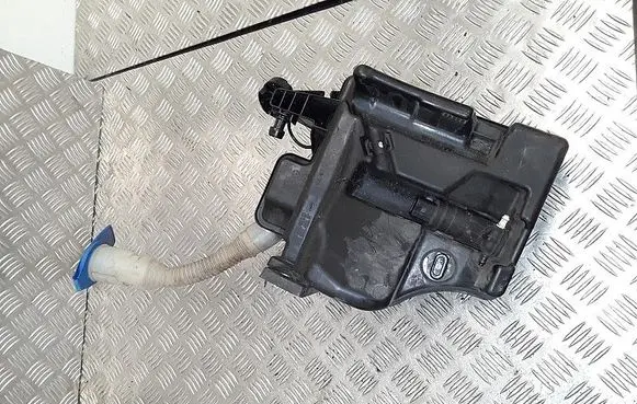 Audi A1 Windshield washer fluid reservoir/tank 6r0955453d