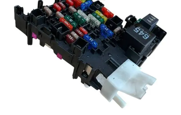 Skoda Octavia Mk3 (5E) Fuse module 5Q0937615C 20042017 VWPE904184