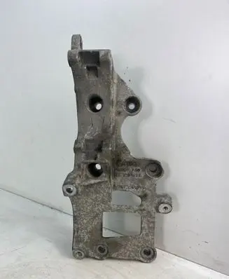 Volkswagen Golf V Generator/alternator bracket 06F903143E