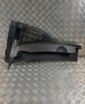Volkswagen Touareg II Wiper trim 7P6819401B