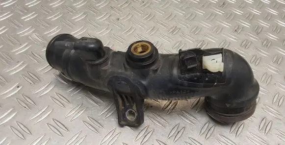 Toyota RAV 4 (XA40) Intercooler hose/pipe 1736226040