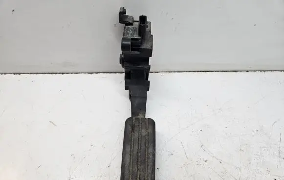 Renault Megane III Accelerator throttle pedal 180020022R