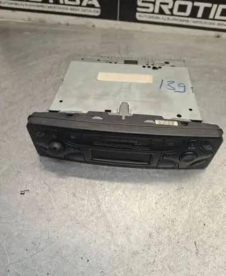 Mercedes-Benz CLK A209 C209 Radio/CD/DVD/GPS head unit A2038201686