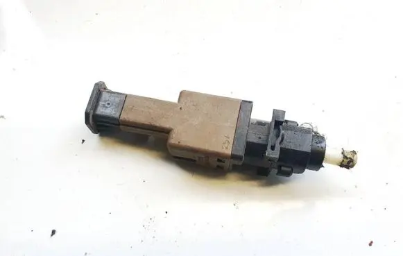 Brake pedal sensor switch