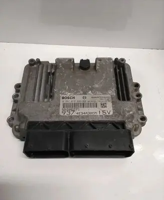 Alfa Romeo GT Engine control unit/module 0281012883 55206271 4E34A3BDM