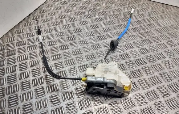 Audi A4 S4 B8 8K Front door lock 8J1837015F
