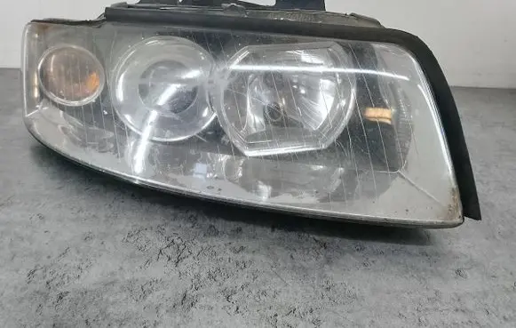 Audi A4 S4 B6 8E 8H Headlight/headlamp 8E0941004F