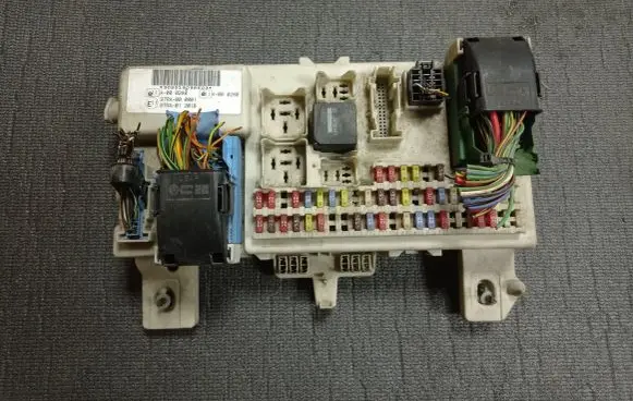 Ford Focus Fuse box set 4M5T14A073BF 00113845 519098503