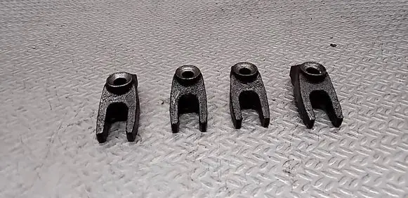 Chrysler Grand Voyager V Fuel Injector clamp holder 