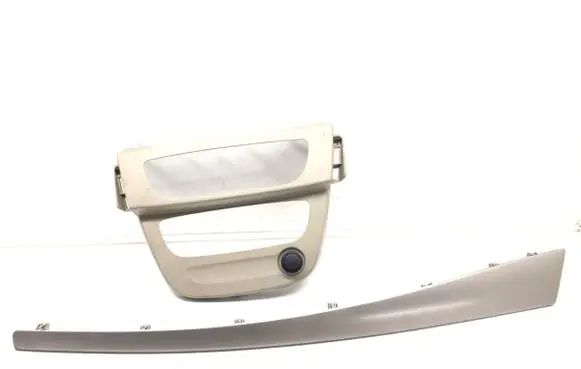 Renault Fluence Dashboard trim 682605490R