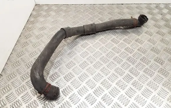 Hyundai i30 Engine coolant pipe/hose 25412A590C