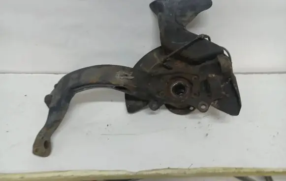 Volkswagen Phaeton Front wheel hub spindle knuckle 3D0407258