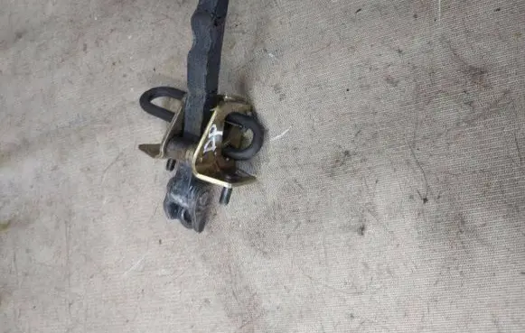 Volvo XC90 Front door check strap stopper 30661410 1619