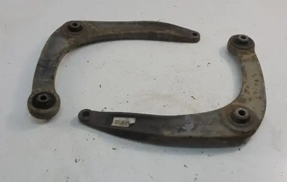 Citroen Berlingo Front lower control arm/wishbone 