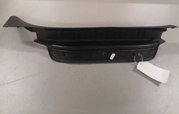 Toyota Avensis T250 Rear sill trim cover 6791805040