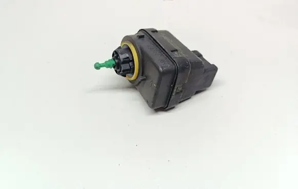 Renault Master II Headlight level adjustment motor 7700840141
