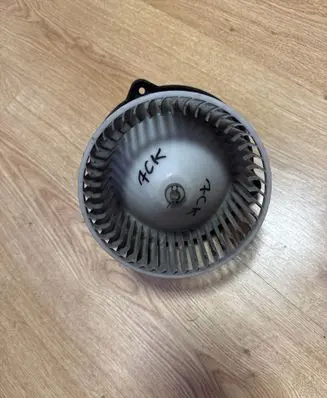 Mitsubishi Colt Heater fan/blower 194000 1940000490