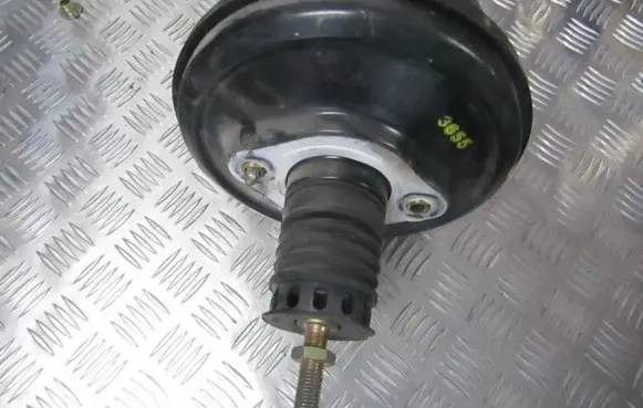 Audi A6 S6 C5 4B Brake booster 4B3612105A