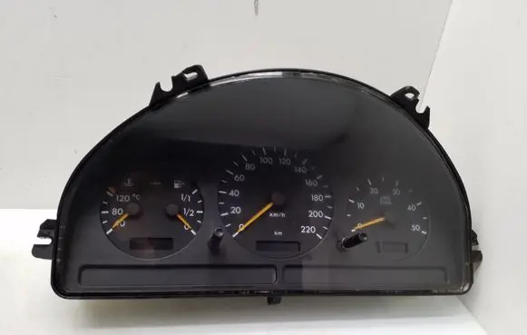 Mercedes-Benz ML W163 Speedometer (instrument cluster) A1635401847 3319210087