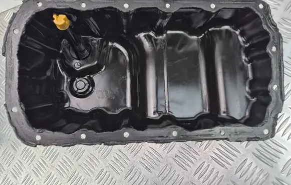 BMW 3 F30 F35 F31 Oil sump 7649311 8608781 AKA2523