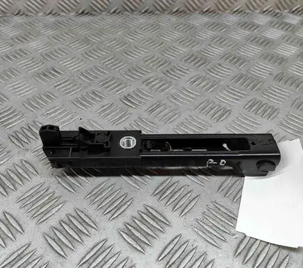 Volkswagen PASSAT B7 Seat belt height adjuster 1T0857819B