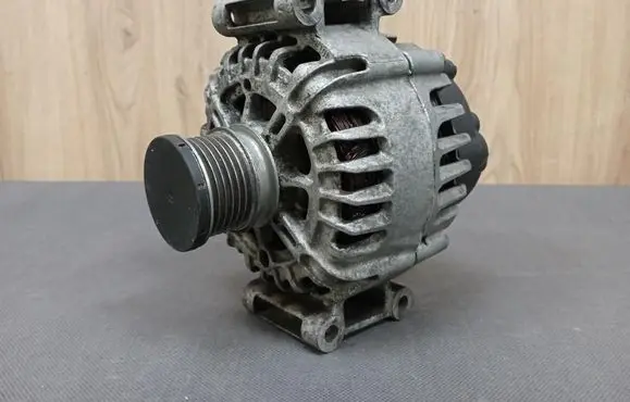 Mercedes-Benz E A207 Generator/alternator 0009067902 A0009067902