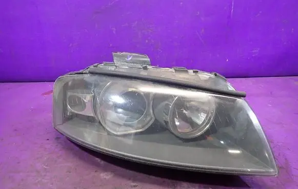 Audi A3 S3 8P Headlight/headlamp 8P0941004D