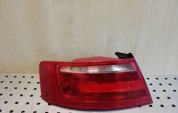Audi A5 8T 8F Rear/tail lights 8T0945095