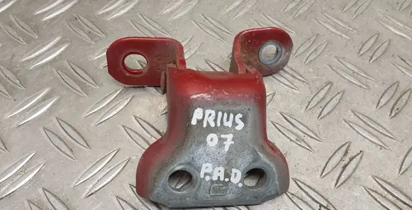 Toyota Prius (XW20) Front door lower hinge 