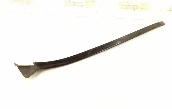 Mercedes-Benz E W212 Windshield trim 2126900982 A2126900982