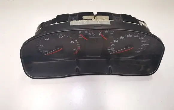 Volkswagen PASSAT B5 Speedometer (instrument cluster) 3B1919860C