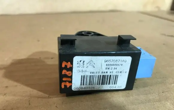 Citroen C6 Seat control module 9657087180