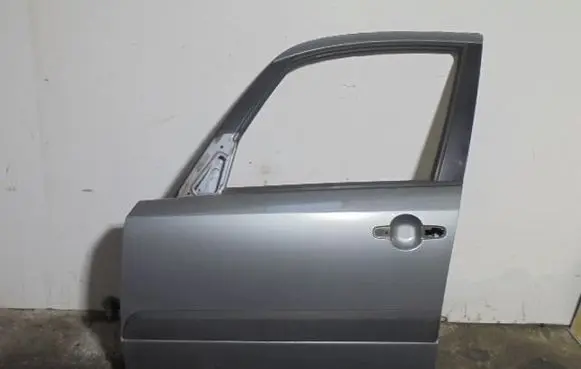 Suzuki SX4 Front door 