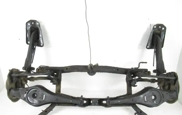 Volkswagen Golf V Rear beam 