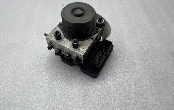 Nissan X-Trail T32 ABS Pump 476607FP3A