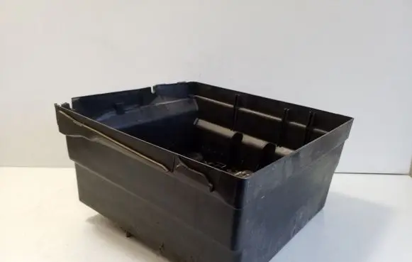 Battery box tray