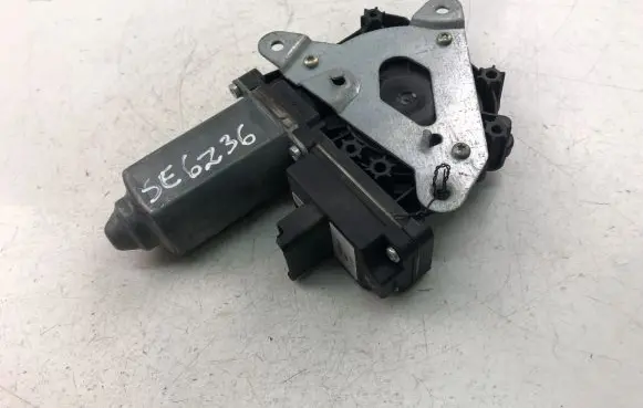 Citroen C8 Front door window regulator motor 0206008907