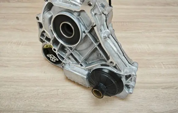 BMW X4 G02 Rear gearbox reducer/haldex oil pump 7889035