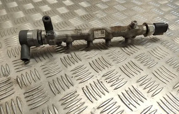 Volkswagen Golf VII Fuel main line pipe 04L089D 057130764AB