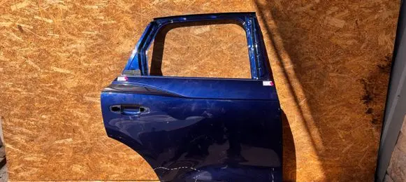 Audi Q3 F3 Rear door C02345